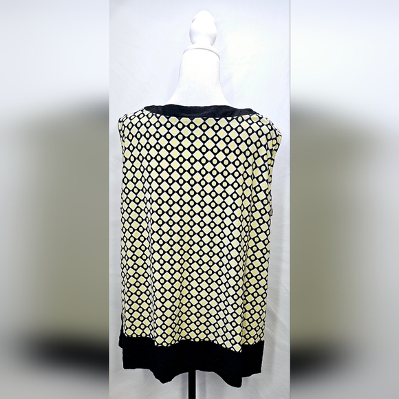 Size 22/24W Cato Woman Sleeveless Geometric Print Top - Picture 3 of 5